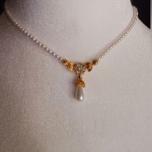 Dainty Victorian Esque Faux Pearl And Rhinestone Necklace